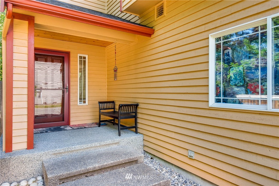 927 183rd Place Southeast Bothell, WA 98012 - Photo 3 of 22 Gallery Image 3