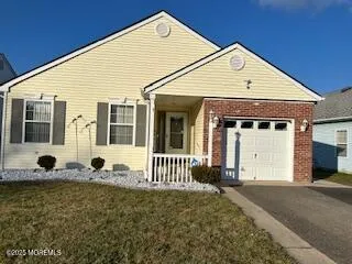 $479,000 | 30 Winterton Drive, Toms River, NJ 08757