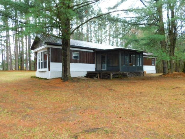 1118 Hall Road Southwest South Boardman, MI 49680 - Photo 4 of 37 1909959-3.JPG