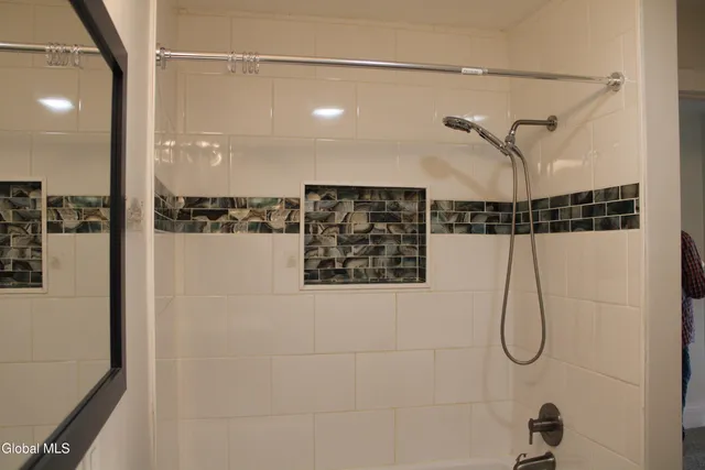 $218,200 | 47 Chestnut Street, Rensselaer, NY 12144