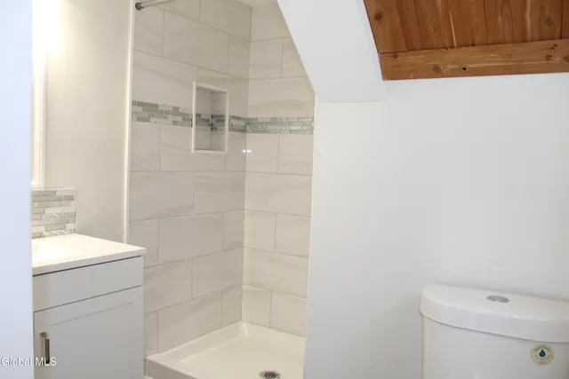 $218,200 | 47 Chestnut Street, Rensselaer, NY 12144