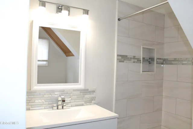 $218,200 | 47 Chestnut Street, Rensselaer, NY 12144