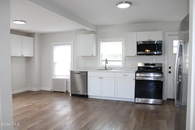 $218,200 | 47 Chestnut Street, Rensselaer, NY 12144