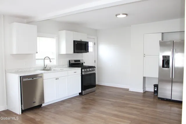 $218,200 | 47 Chestnut Street, Rensselaer, NY 12144