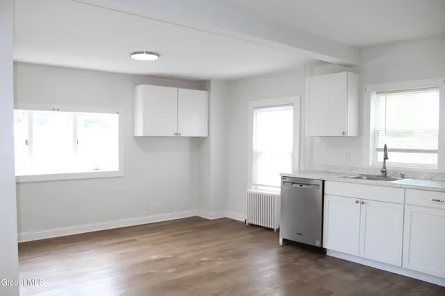 $218,200 | 47 Chestnut Street, Rensselaer, NY 12144