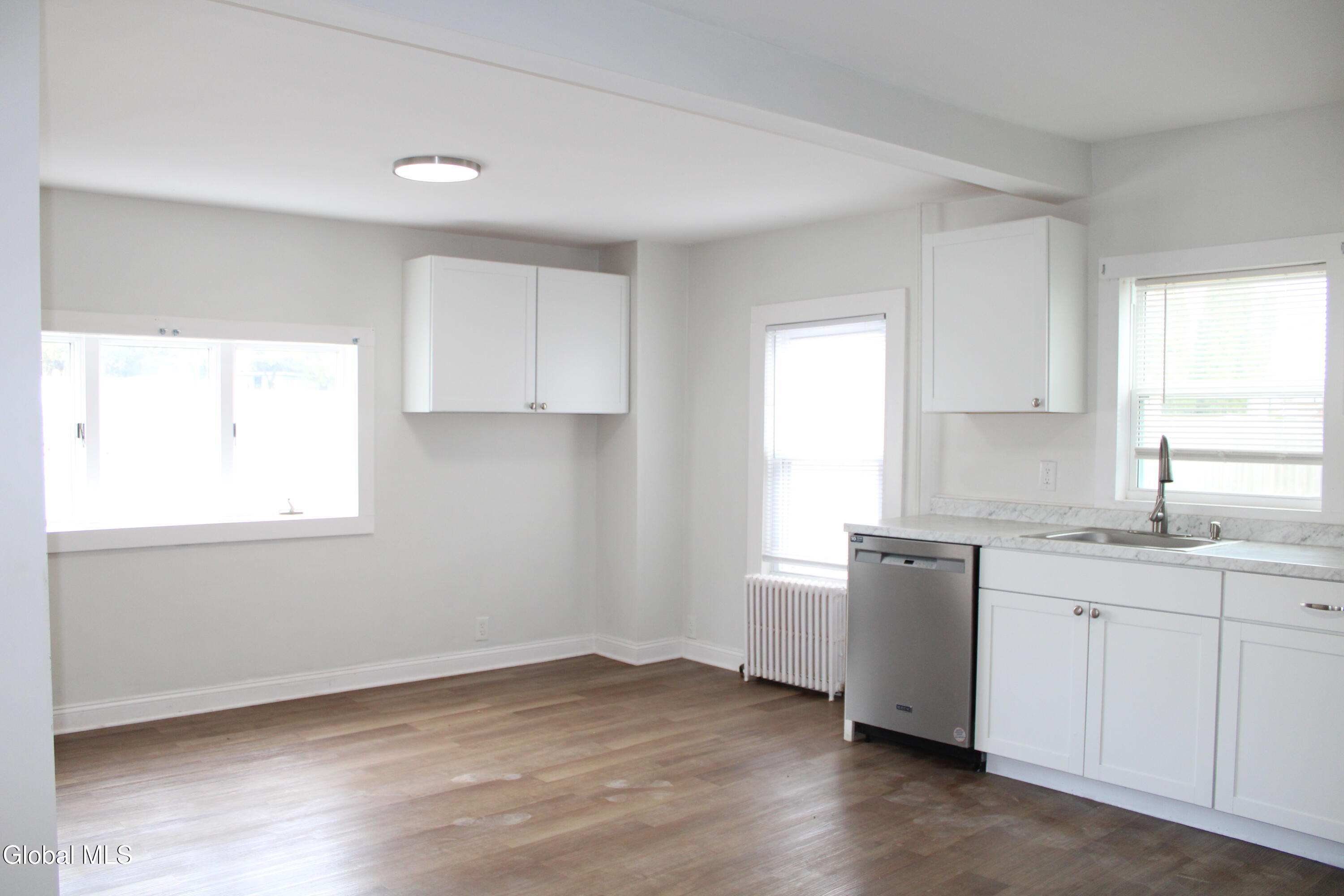 47 Chestnut Street Rensselaer, NY 12144 - Photo 9 of 29 IMG_1052