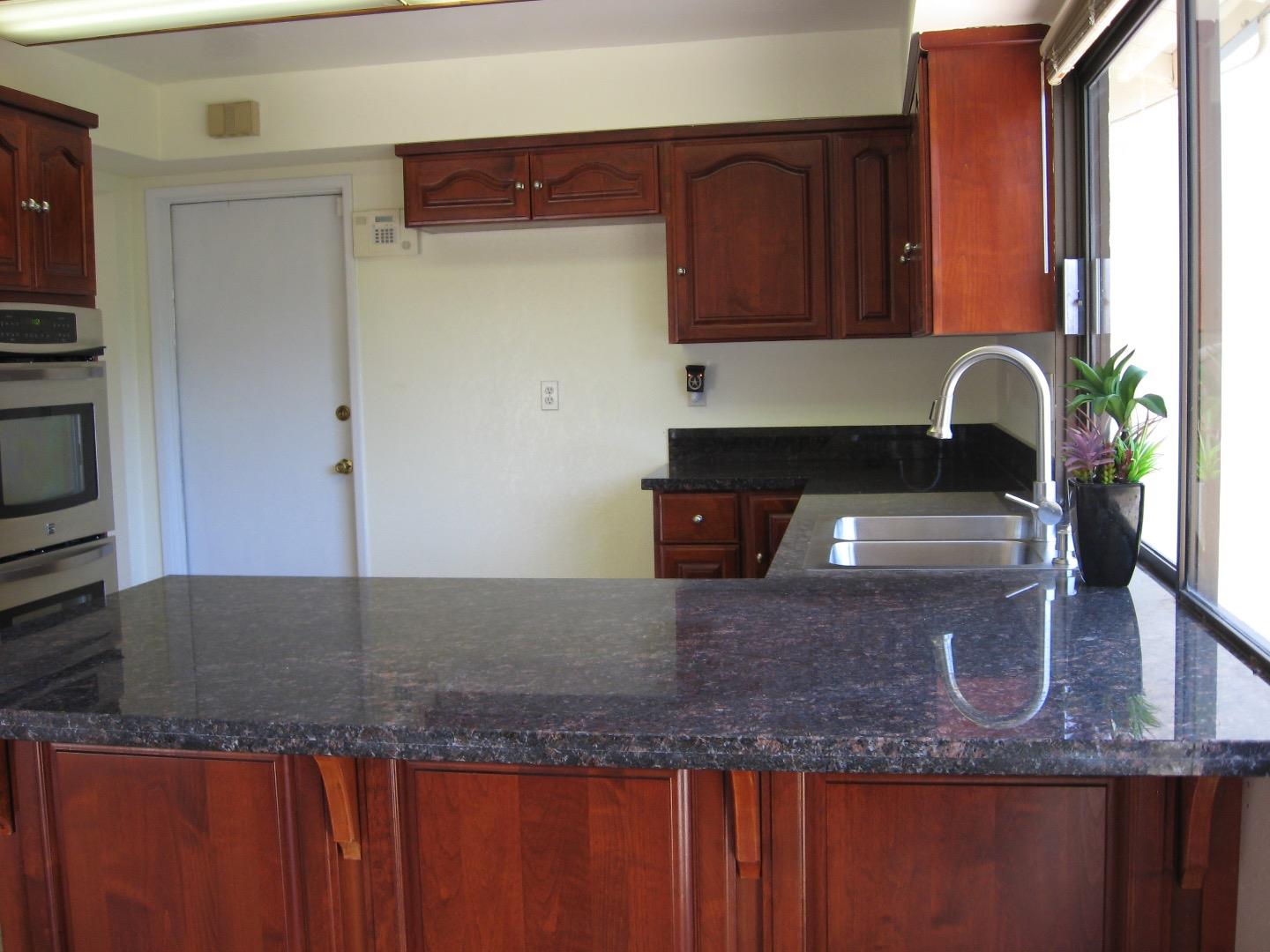 9818 Rye Street Salinas, CA 93907 - Photo 11 of 26 Gallery Image 11