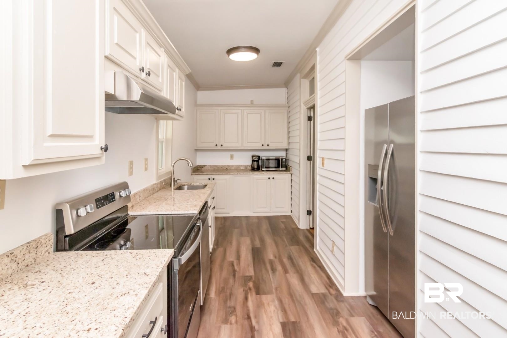 605 St Francis Street Mobile, AL 36602 - Photo 9 of 40 Kitchen