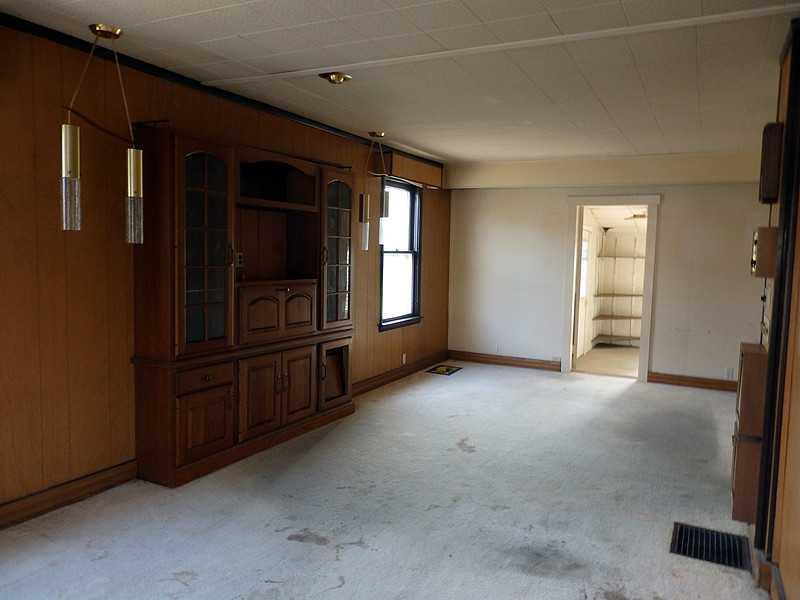 861 North Burnett Road Springfield, OH 45503 - Photo 4 of 13 Gallery Image 4