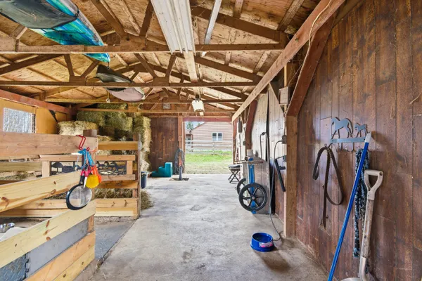 $525,000 | 58765 Travis Road, New Hudson, MI 48165