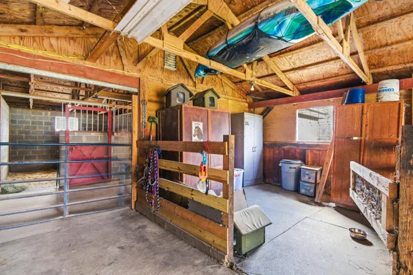 $525,000 | 58765 Travis Road, New Hudson, MI 48165