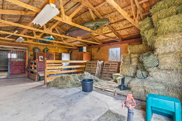 $525,000 | 58765 Travis Road, New Hudson, MI 48165