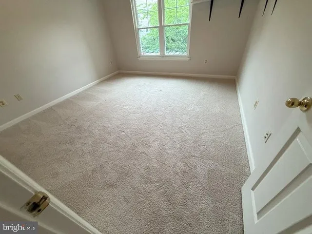 $2,000 | 12012 Taliesin Place, Unit 24, Reston, VA 20190