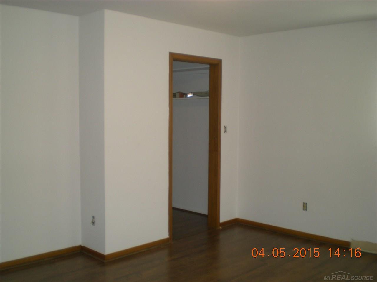 42195 Hayes Road Sterling Heights, MI 48313 - Photo 14 of 37 31241868-13.JPG