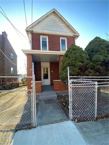 $2,230 | 908 North Avenue, Braddock, PA 15104