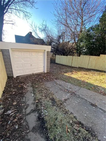 $2,230 | 908 North Avenue, Braddock, PA 15104