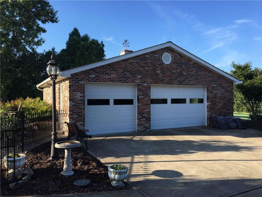 171 Hamtom Road Eighty Four, PA 15330 - Photo 4 of 25