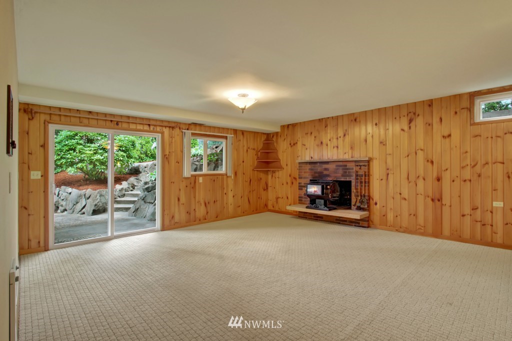 4615 Northeast 17th Street Renton, WA 98059 - Photo 13 of 21