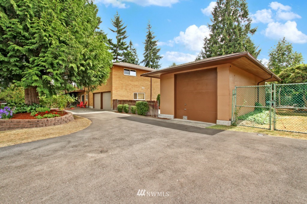 4615 Northeast 17th Street Renton, WA 98059 - Photo 21 of 21