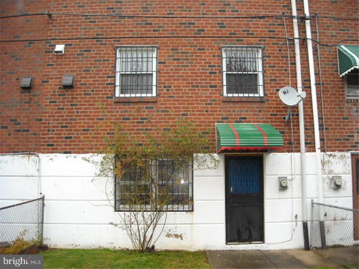 3284 Cromwell Road Philadelphia, PA 19114 - Photo 2 of 18 Exterior Back