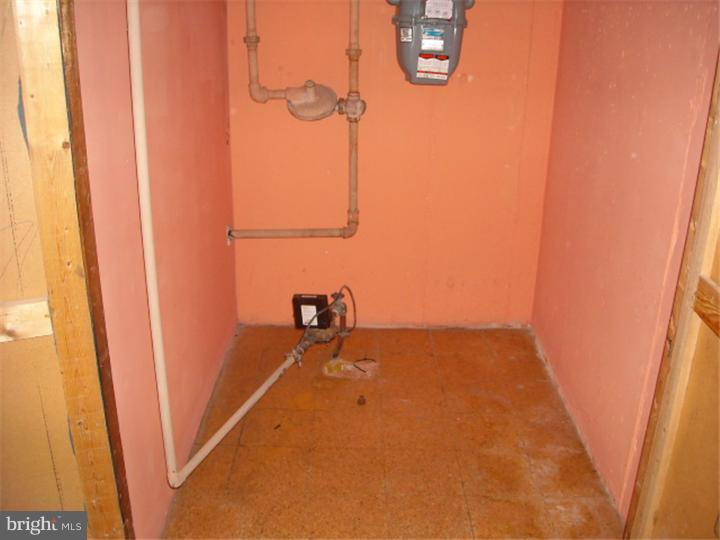 3284 Cromwell Road Philadelphia, PA 19114 - Photo 11 of 18 Basement