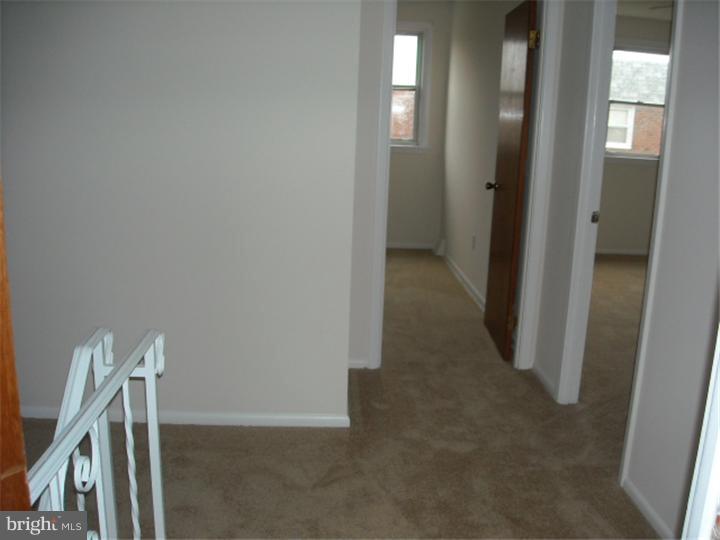 3284 Cromwell Road Philadelphia, PA 19114 - Photo 15 of 18 Hallway