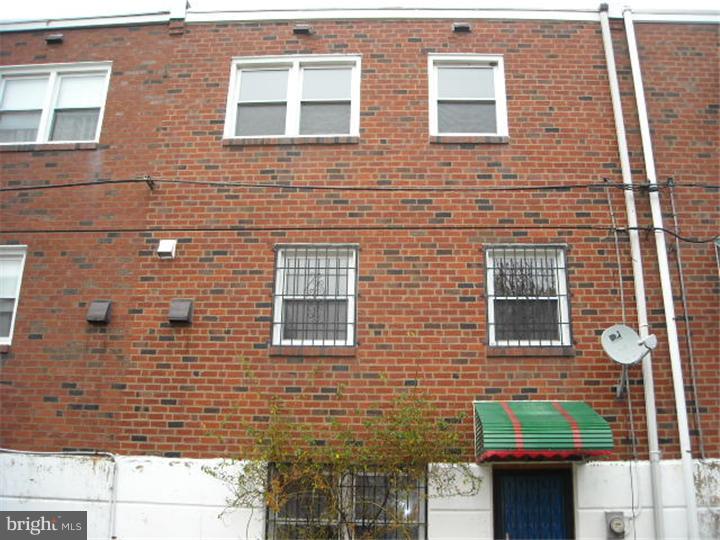 3284 Cromwell Road Philadelphia, PA 19114 - Photo 3 of 18 Exterior Back