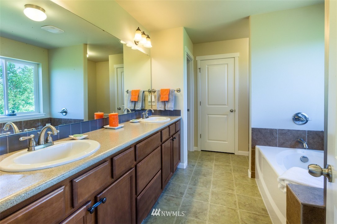 802 Panorama Ridge Mount Vernon, WA 98273 - Photo 19 of 25 Gallery Image 19