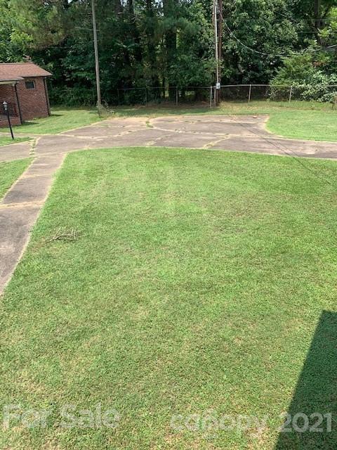 4613-4617 Fallston Road Fallston, NC 28090 - Photo 7 of 21 a view of a basketball court