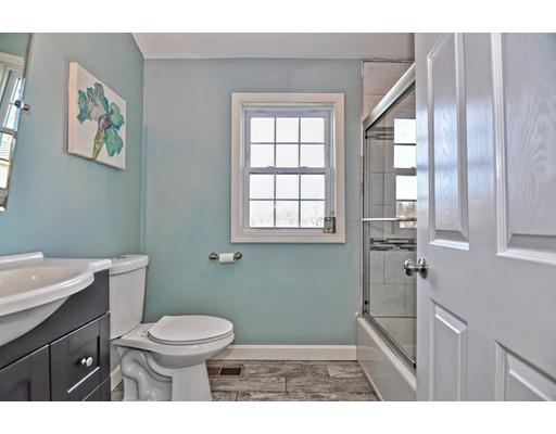 137 Bay State Road Worcester, MA 01606 - Photo 14 of 30