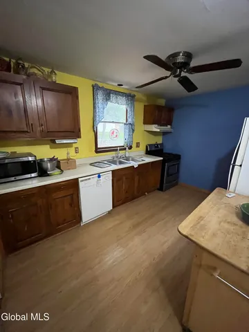 $189,900 | 34 Pleasant Street, Voorheesville, NY 12186