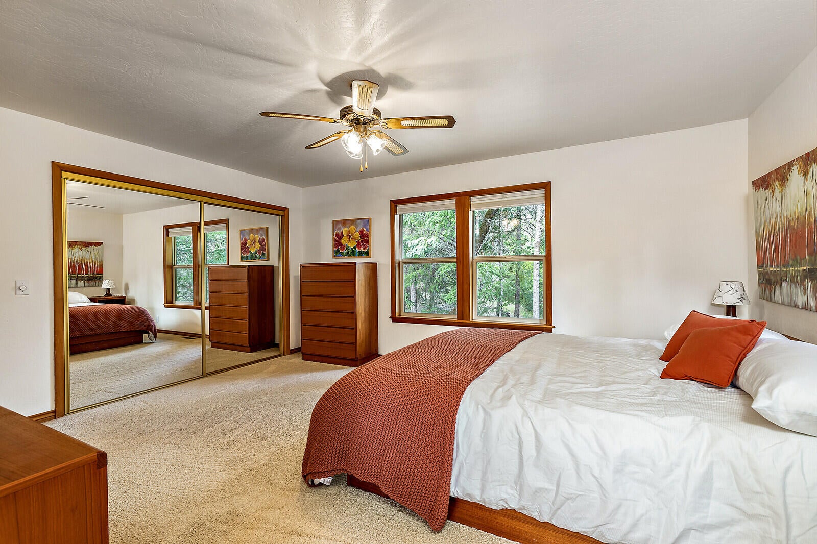 18798 North Applegate Road Grants Pass, OR 97527 - Photo 19 of 34 Primary Bedroom