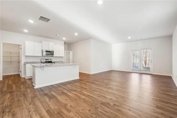 $2,400 | 207 Whitewood Drive, Dawsonville, GA 30534