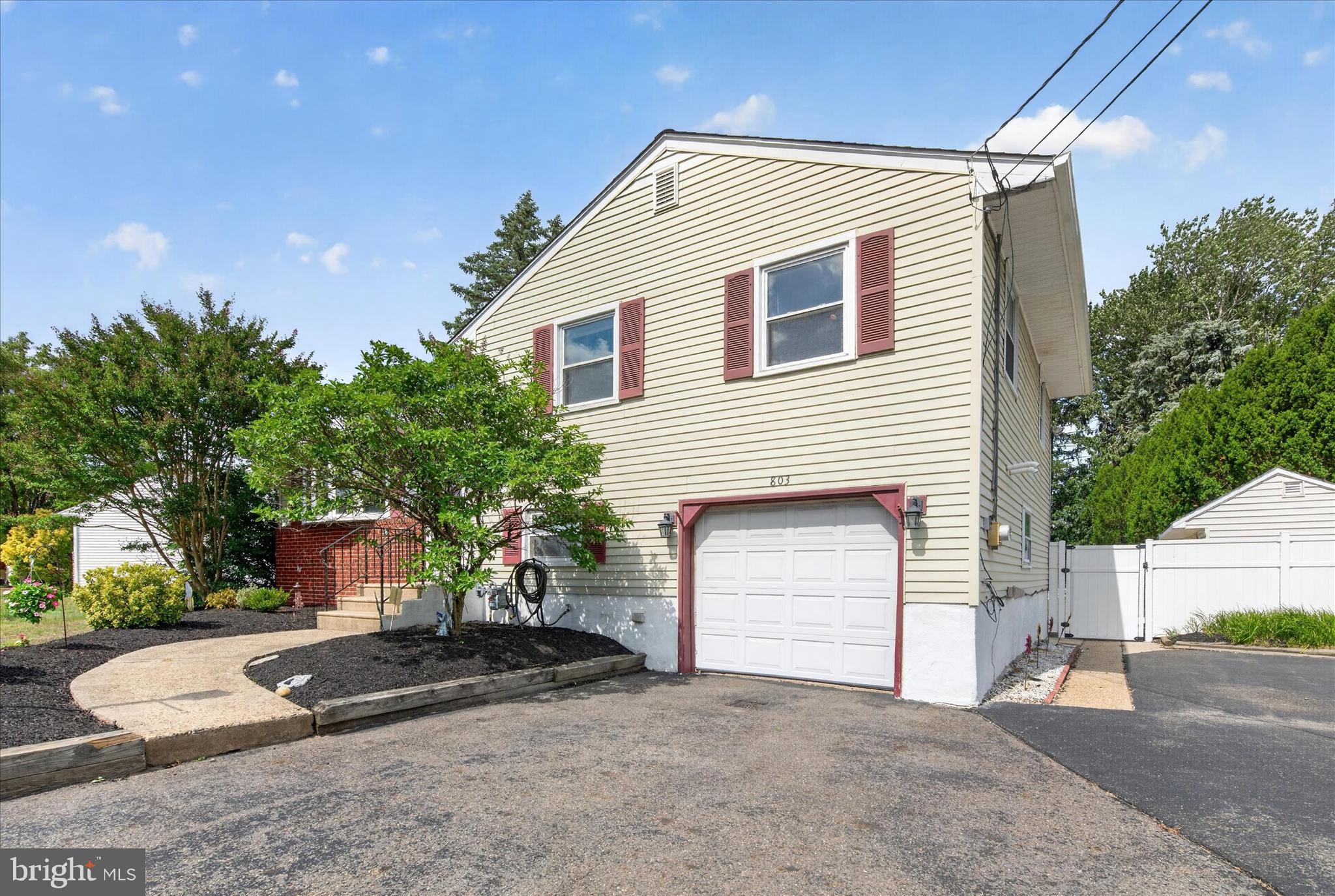 803 Devon Road Riverside, NJ 08075 - Photo 4 of 43