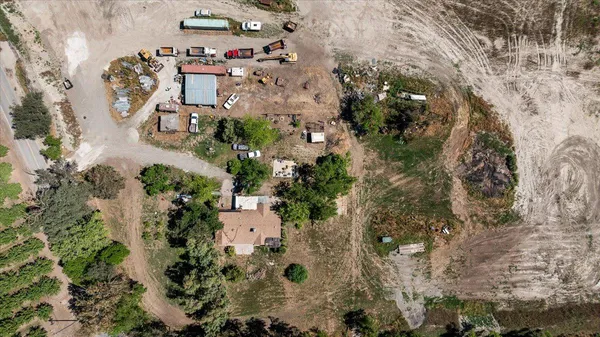 $989,000 | 28060 South Airport Way, Manteca, CA 95337