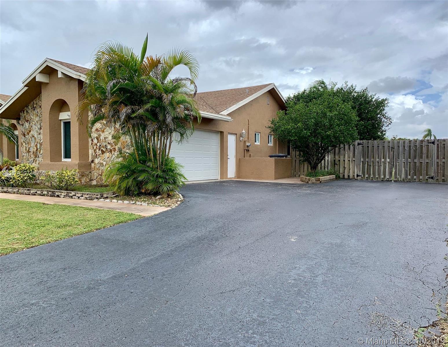 10329 185th Street South Boca Raton, FL 33498 - Photo 2 of 55