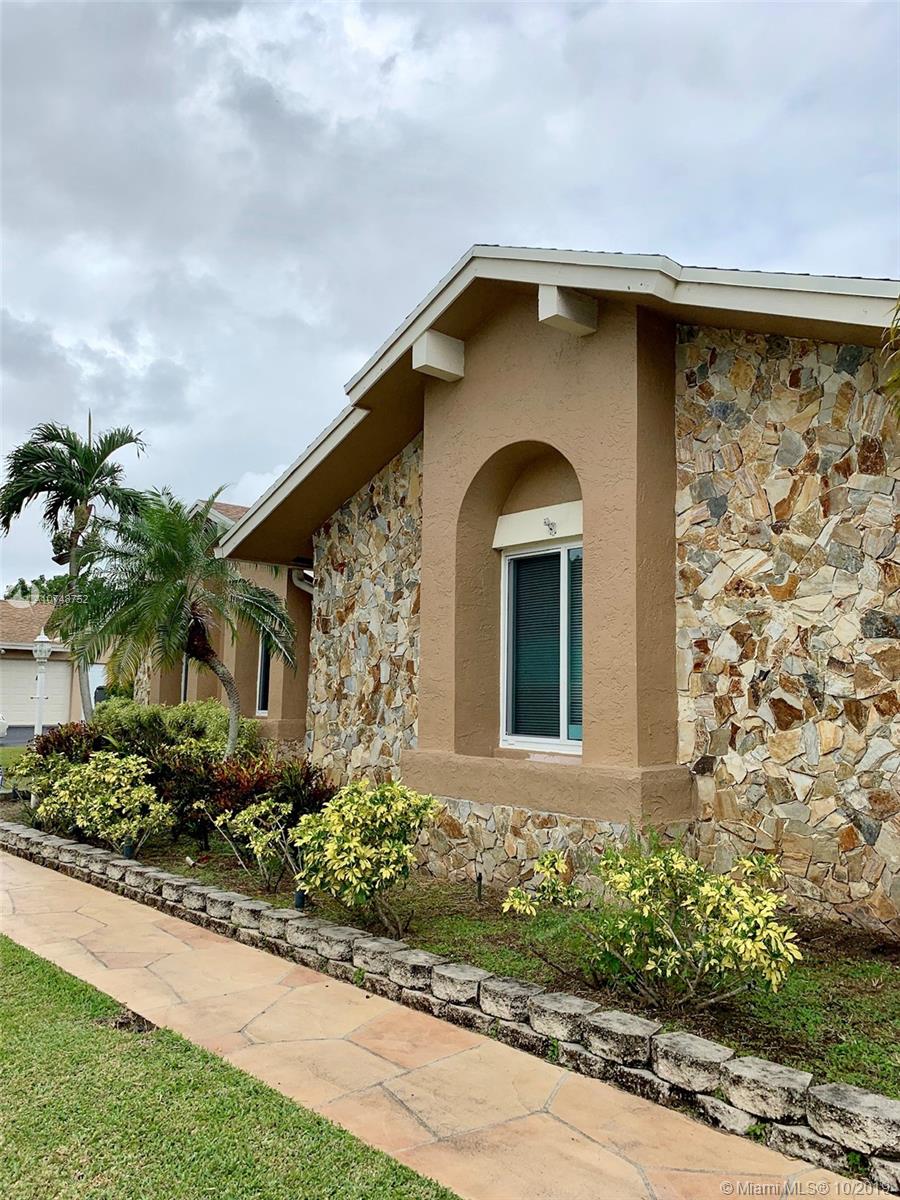 10329 185th Street South Boca Raton, FL 33498 - Photo 4 of 55