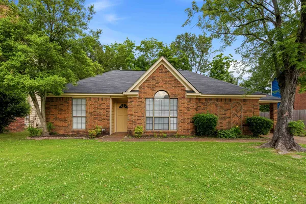 $240,000 | 2422 Green Glen Drive, Memphis, TN 38133
