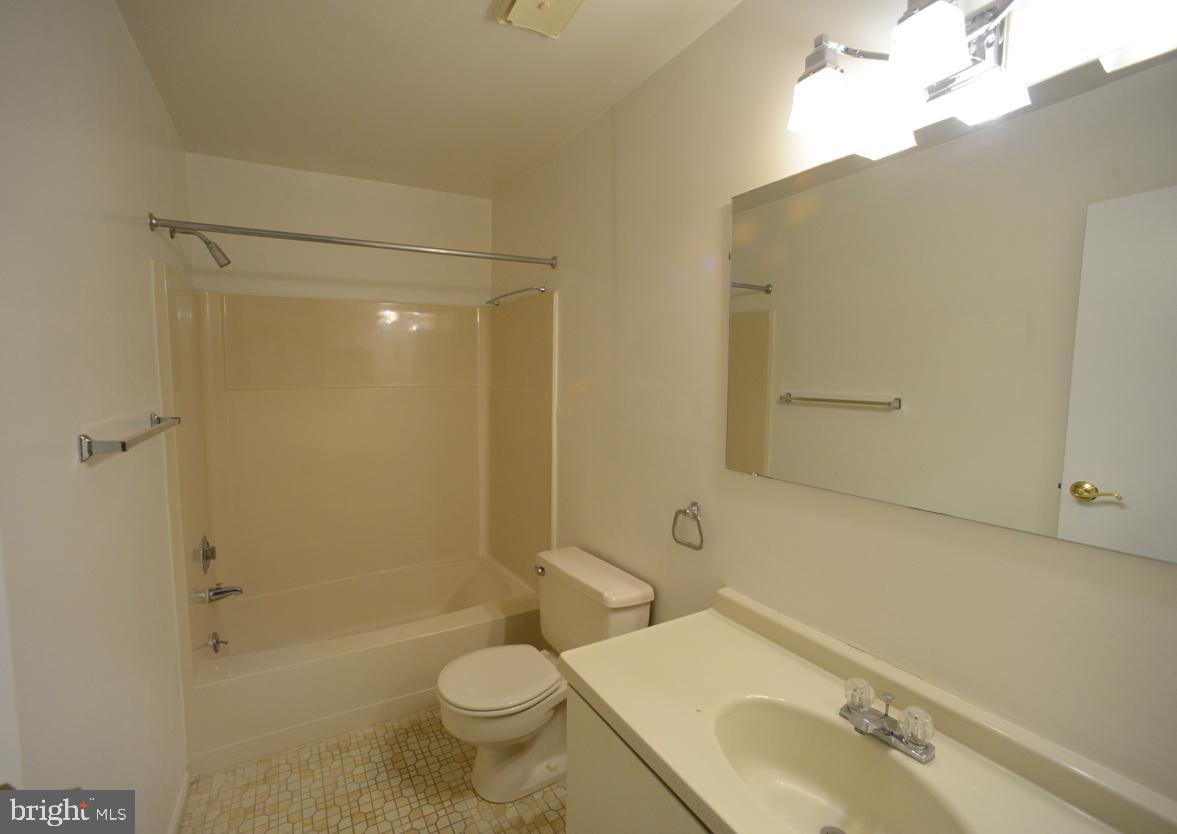 203 Raintree Lane, Unit 203 Malvern, PA 19355 - Photo 13 of 25 Gallery Image 13