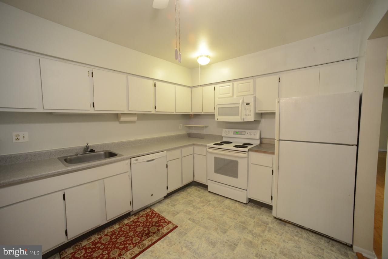 203 Raintree Lane, Unit 203 Malvern, PA 19355 - Photo 9 of 25 Gallery Image 9