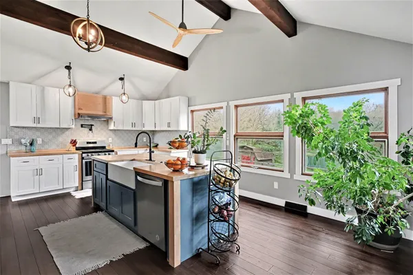 $425,000 | 3546 North 5th Street, Niles, MI 49120