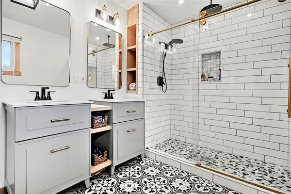 $425,000 | 3546 North 5th Street, Niles, MI 49120