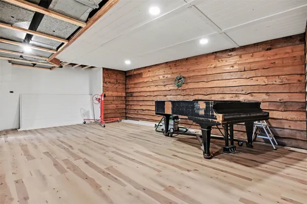 $425,000 | 3546 North 5th Street, Niles, MI 49120