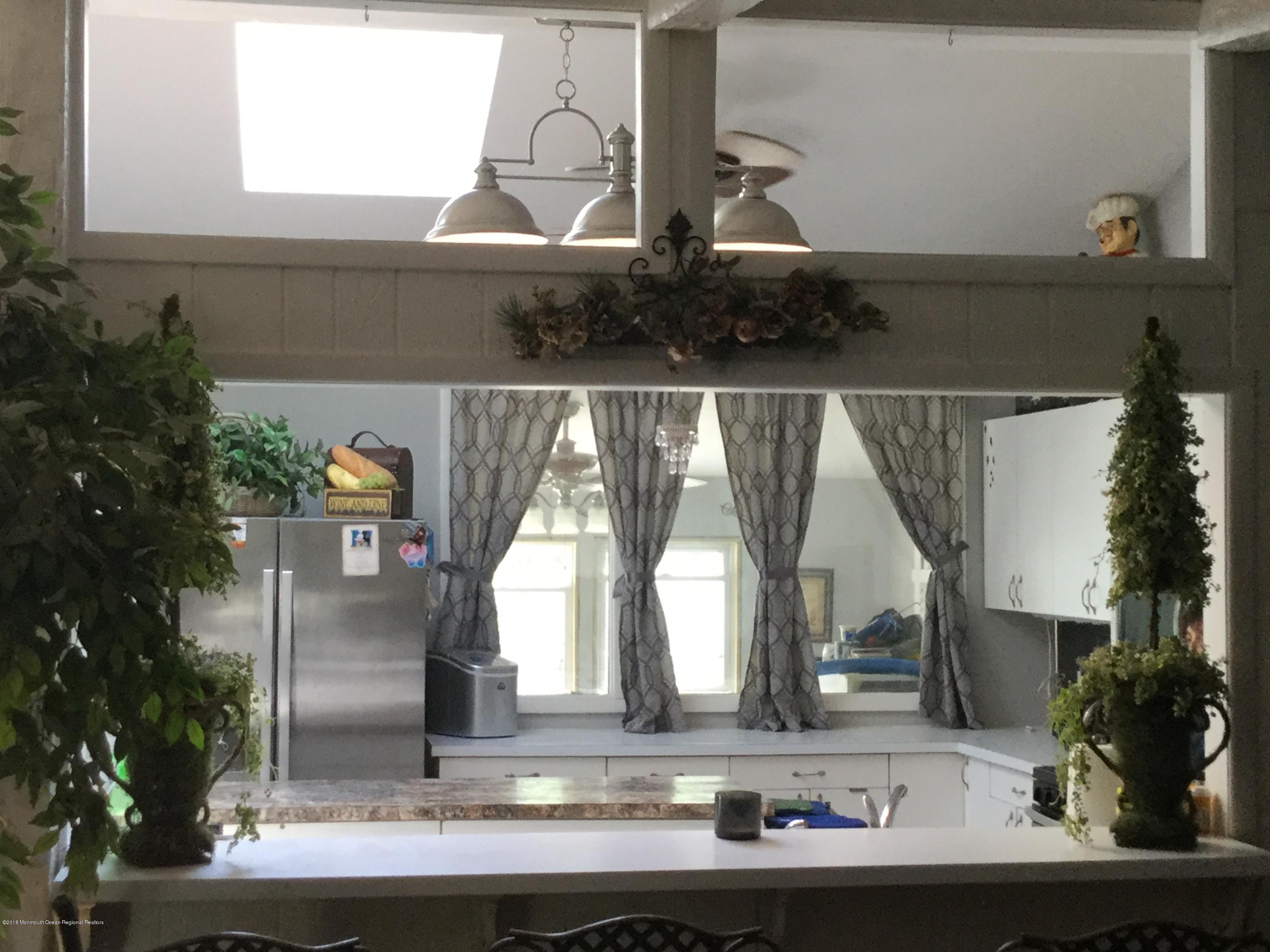 Vaulted ceiling and skylight
