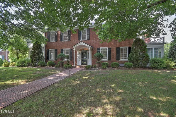 $1,350,000 | 1261 Watauga Street, Kingsport, TN 37660
