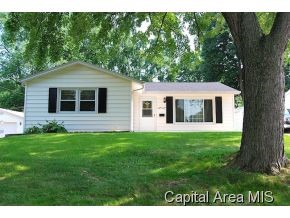 88 Windsor Road Springfield, IL 62702 - Photo 2 of 19