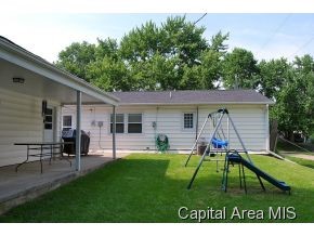 88 Windsor Road Springfield, IL 62702 - Photo 5 of 19