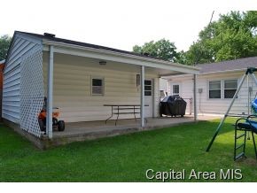 88 Windsor Road Springfield, IL 62702 - Photo 7 of 19