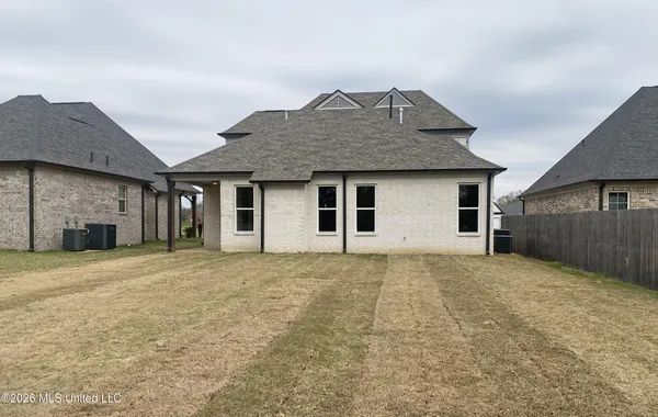 $379,900 | 3491 Hatton Drive, Nesbit, MS 38651