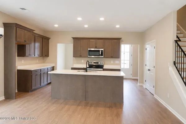 $379,900 | 3491 Hatton Drive, Nesbit, MS 38651